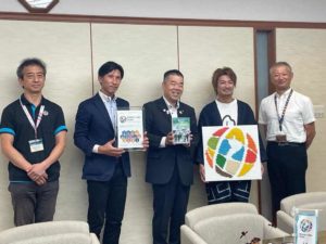 滋賀県庁で記者会見を開催し、三日月大造知事に表敬訪問しました♪